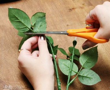 Cách làm dây đèn led trang trí hoa lung linh, lãng mạn