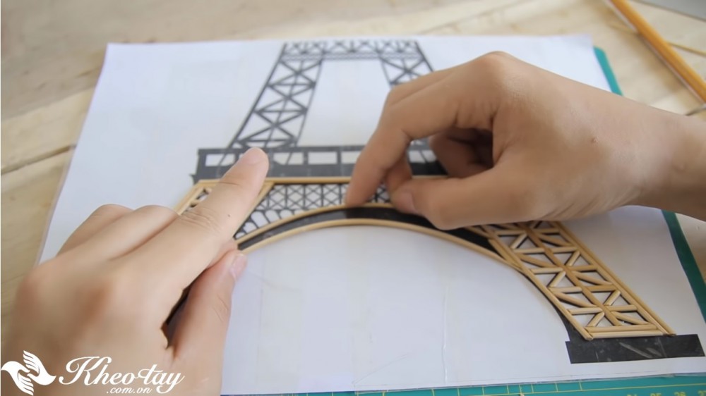 Chi tiết cách làm tháp Eiffel bằng tăm tre, có bản vẽ