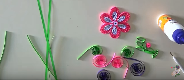 Làm thiệp độc đáo theo phong cách Quilling