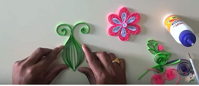 Làm thiệp độc đáo theo phong cách Quilling