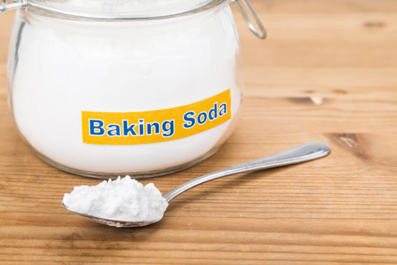 Cách chăm sóc móng bằng baking soda